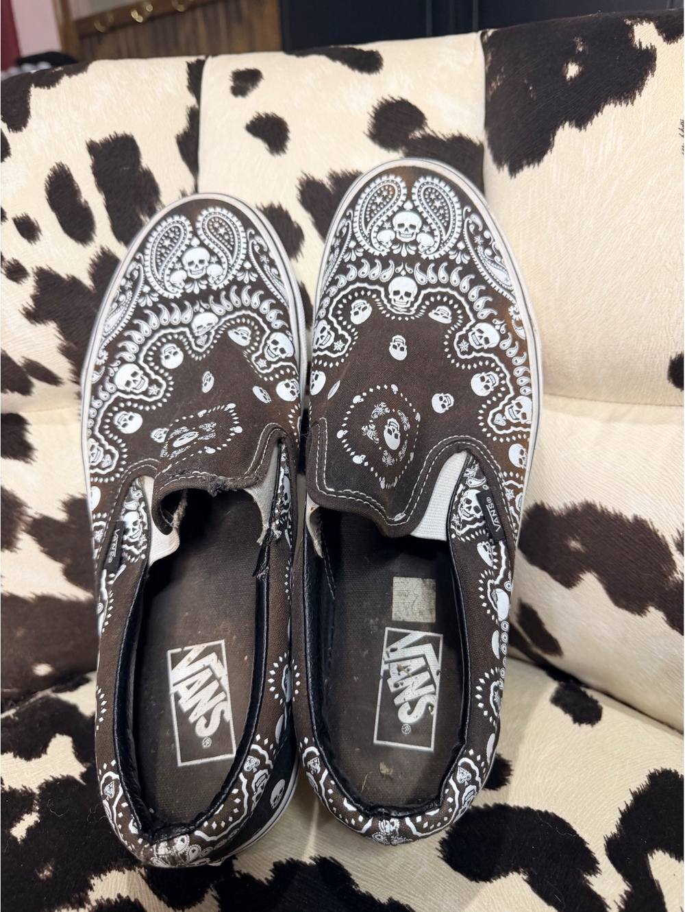 Vans Slip-On Shoes Black and White Skull Bandana Print Size 11.5